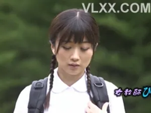 ❤️Nữ sinh trung học 18 tuổi ra khách sạn kiếm tiền tiêu vặt đã ra ngoài trước khi làm điều đó hai lần. Cô gái cảm thấy không hài lòng và phải tự sờ mình...